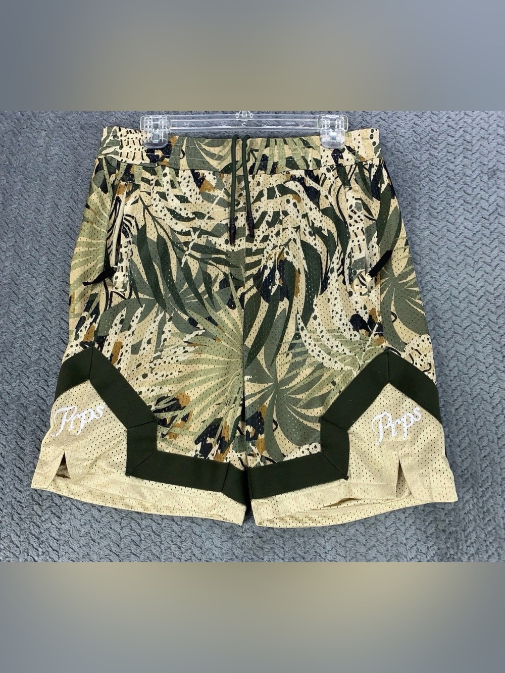 PRPS Palm Fronds Graphic Logo Zippered Pockets 8" Mesh Shorts Men's Large